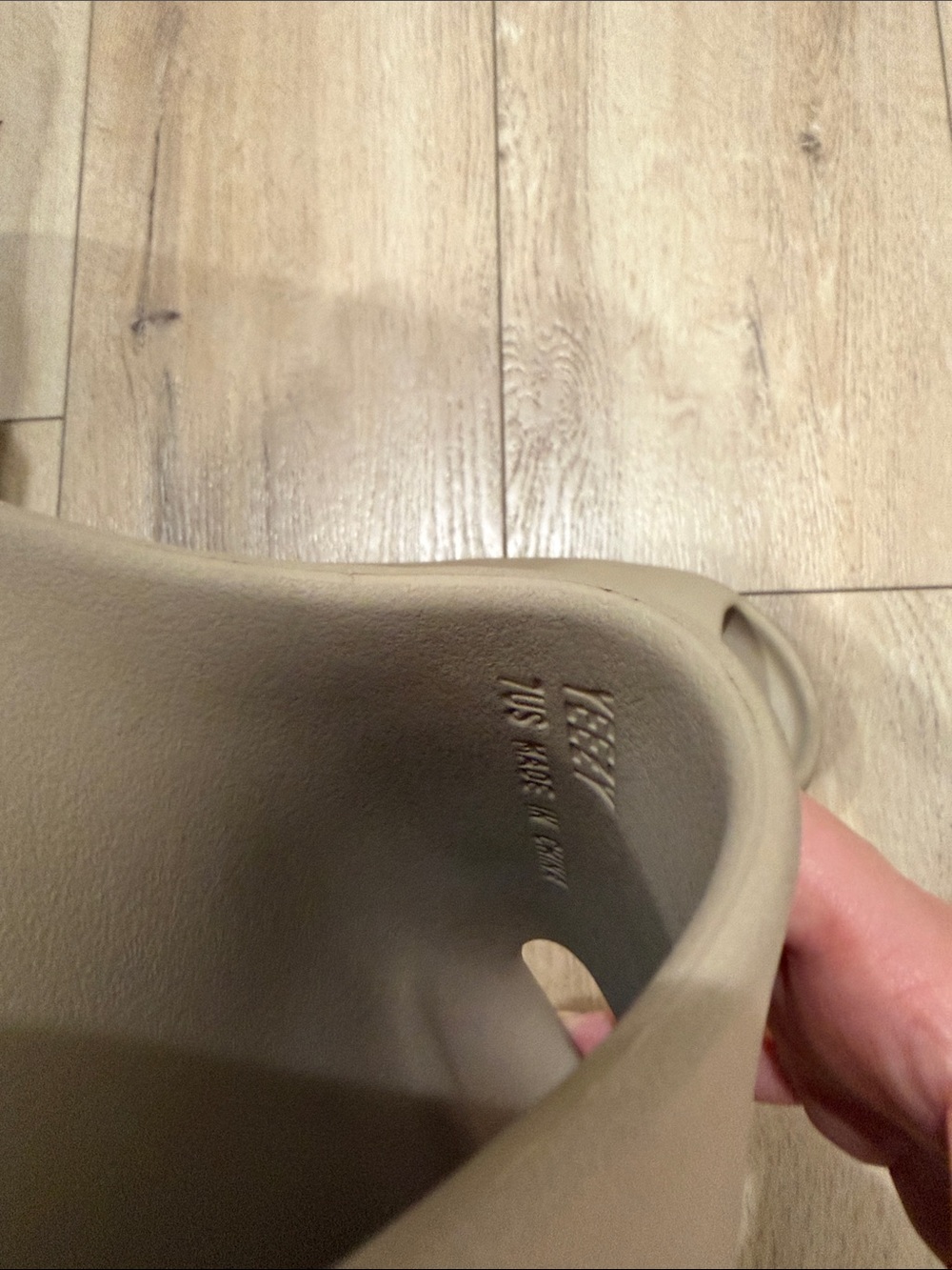 Yeezy - Picture 4 of 4
